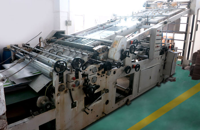 全自動(dòng)裱紙機(jī)